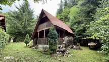 Cabana de lemn zona Barajului Firiza