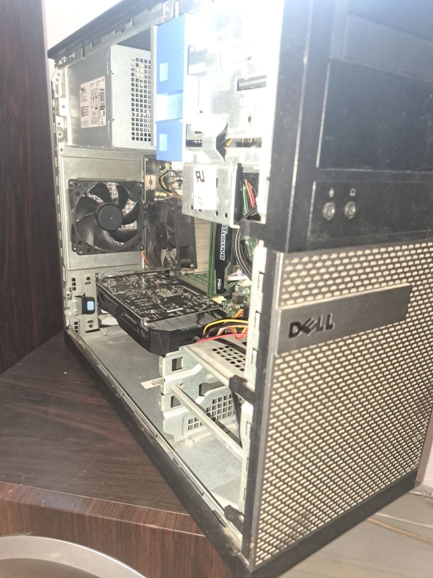 Unitate PC Dell Optiplex 3020