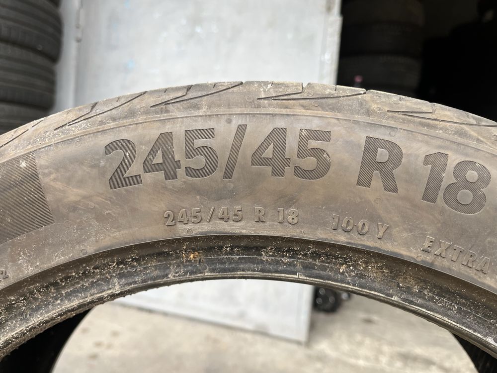 2 бр. летни гуми 245/45/18 Continental DOT 1120 4,2 mm