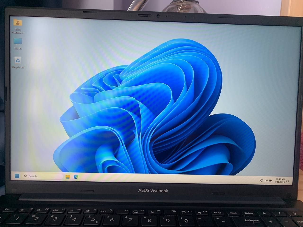 ASUS Vivobook 15 M1502 – 16GB RAM, AMD Ryzen 5 – Бърза продажба!