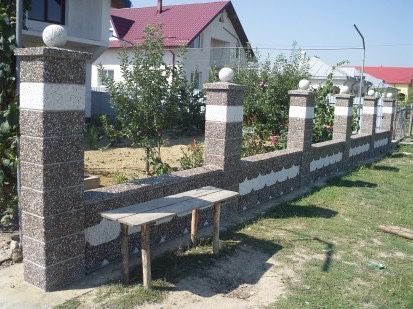 Vand garduri si porti