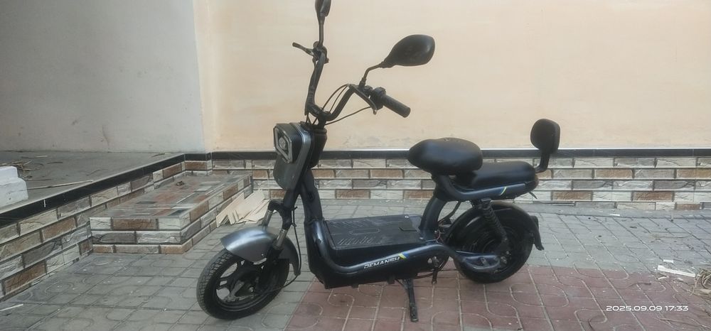 Elektro skuter sotiladi