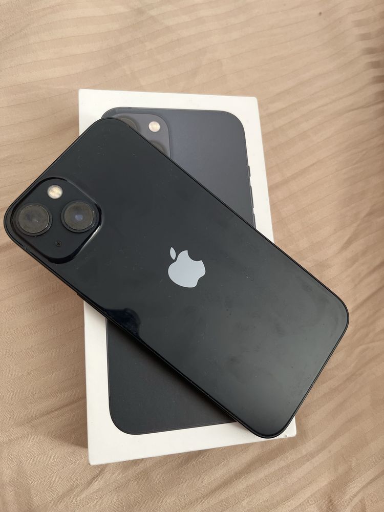 Iphone 13 (айфон 13) с документами в хорошем состоянии