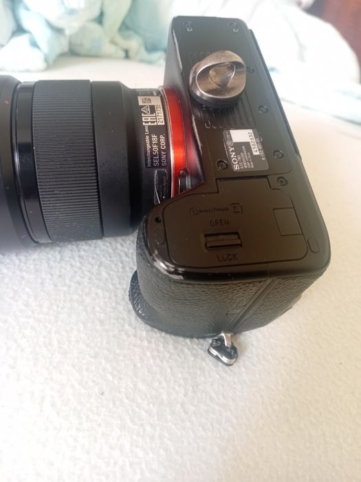 nikon 35mm 1.8g nikon 85mm sony a7iii