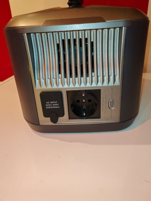 Stație de alimentare portabilă Dacota Platinum DPPS600