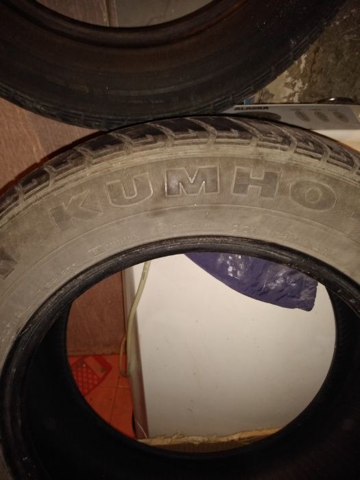 2 броя оригинални летни гуми 185 -14 цола KUMHO-ПЕРФЕКТНИ ЗА РЕЗЕРВНИ