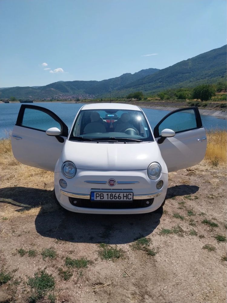Fiat 500 2010 година