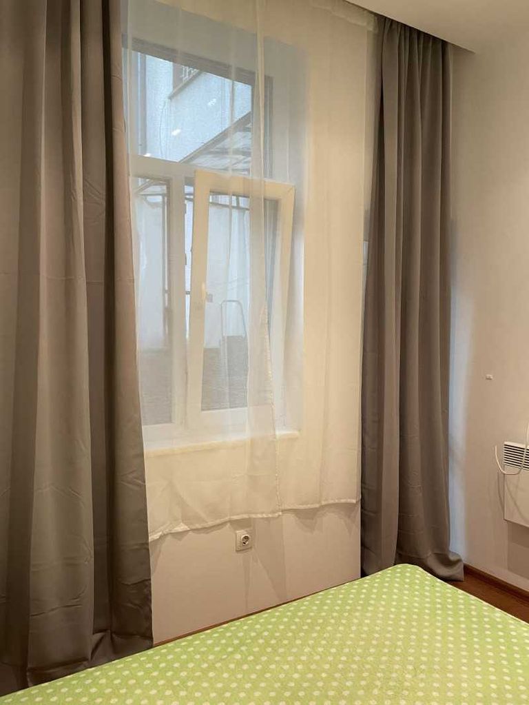 Дава се под наем Тристаен апартамент в София, Център - 70 кв.м за 701.25 € - Снимка #5