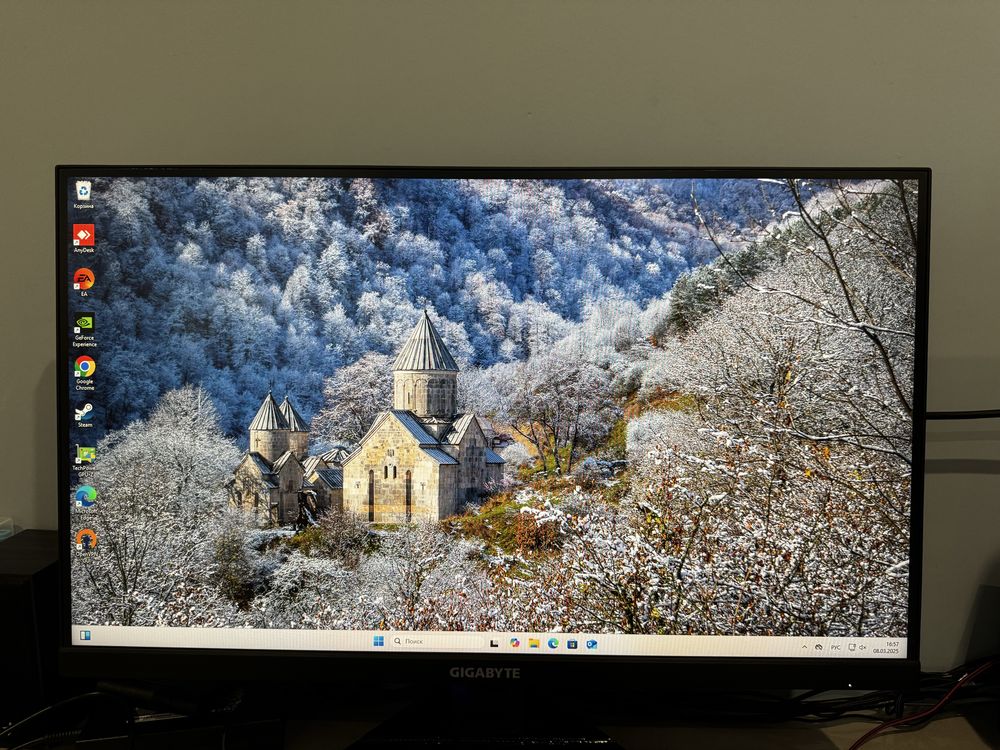 Продам монитор Gigabite g27f2