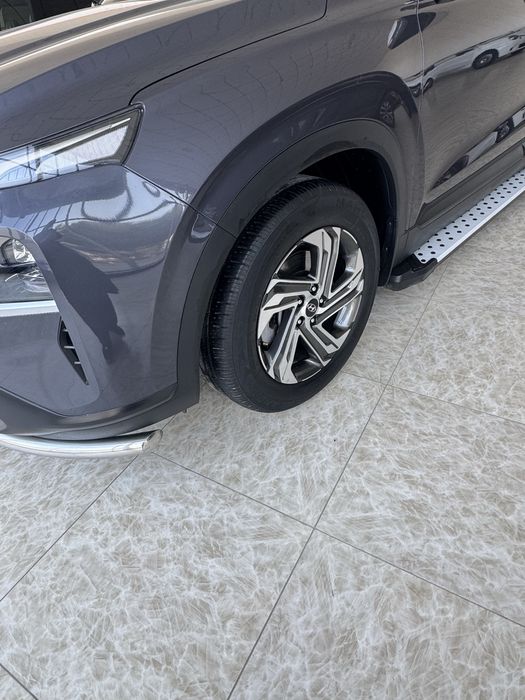 Hyundai SantaFe tez va arzon Sotiladi
