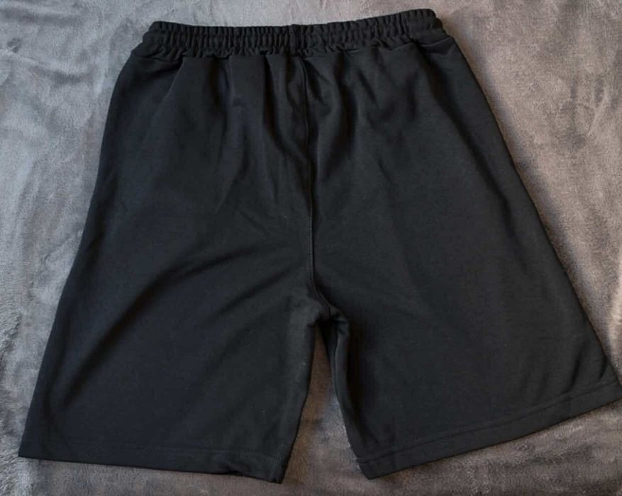 Pantaloni scurti si tricou The Nord Face