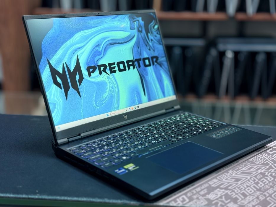 Acer Predator 16S Ai ultra 9-275HX RTX-5060 32/1TB oled