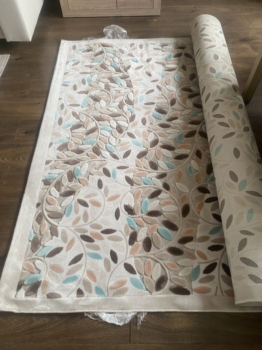 Ковер в хорошем состоянии