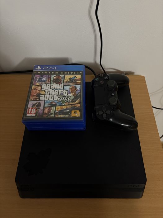 PS4 - playstation 4 slim cu 3 jocuri