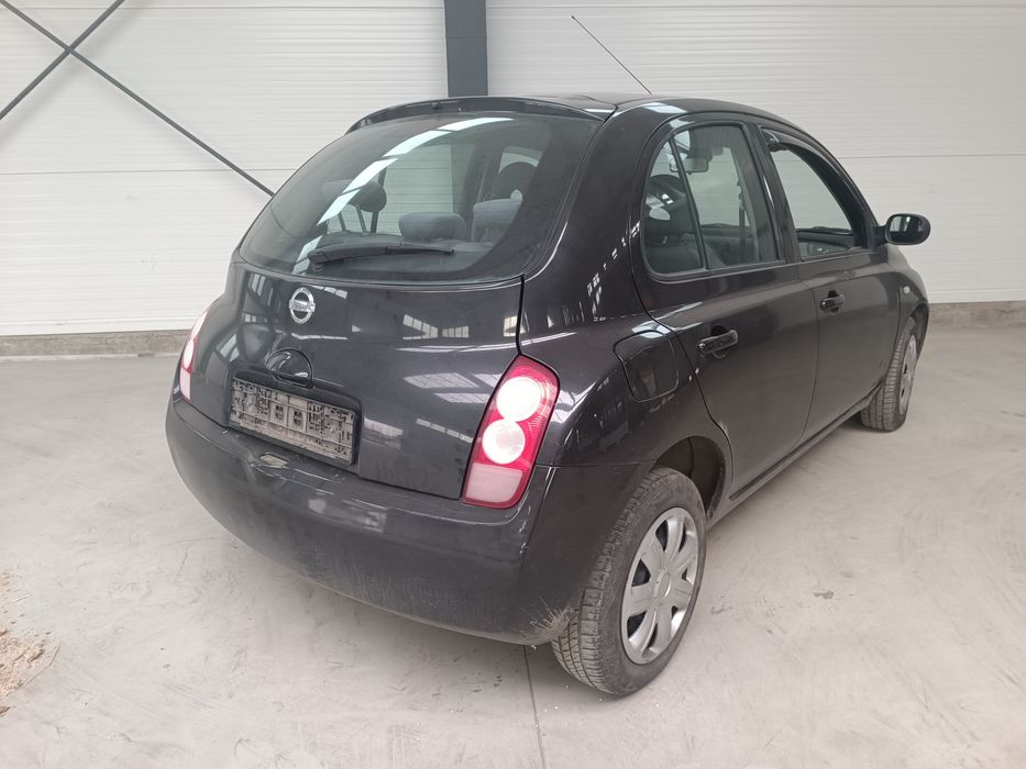 Dezmembram Nissan Micra, an 2003, motor 1.2 b
