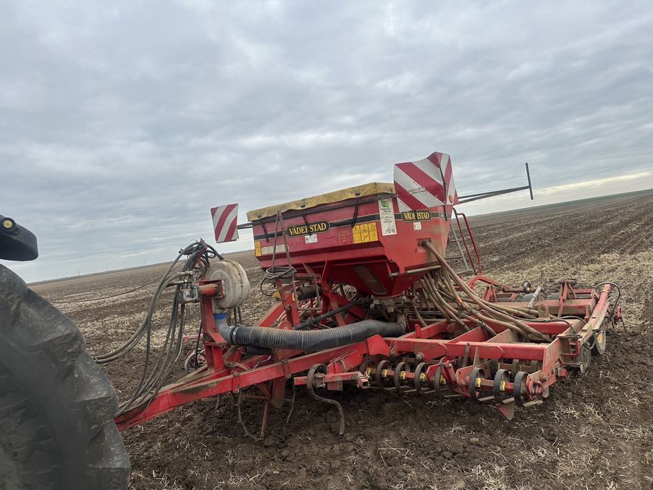 Semanatoare paioase Vaderstad rapid 400P