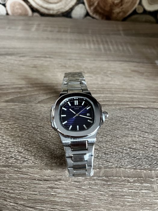 Patek philipe nautilus часовник
