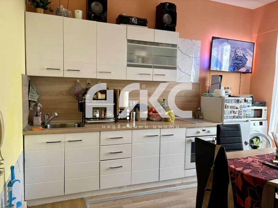 Многостаен обзаведен апартамент  в кв. Овча купел 1 до МЕТРОСТАНЦИЯ