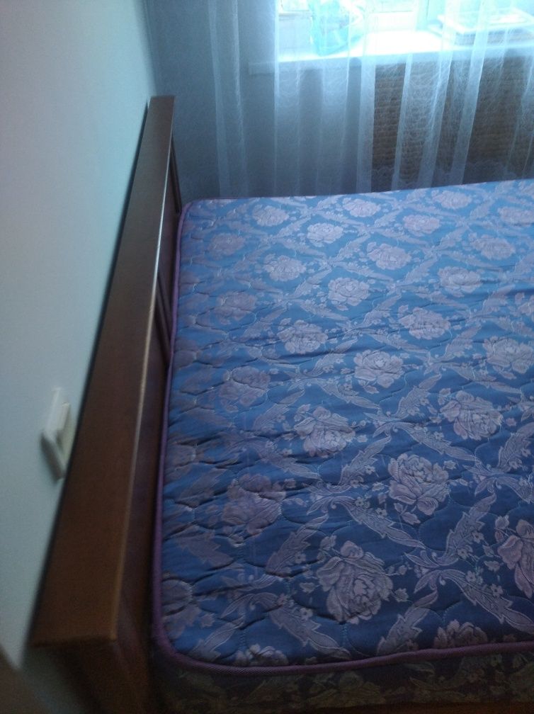 Кровать 1.80*2.0 с матрасом