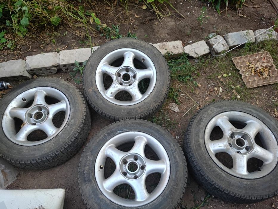 Зимние с дисками в месте