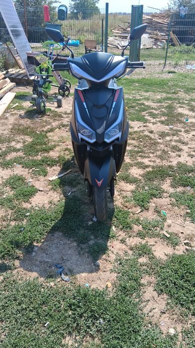 vând scuter electric,urgent pt alte detalii în privat