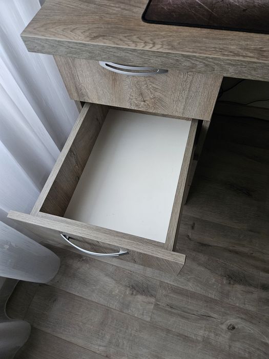 Birou mdf camera