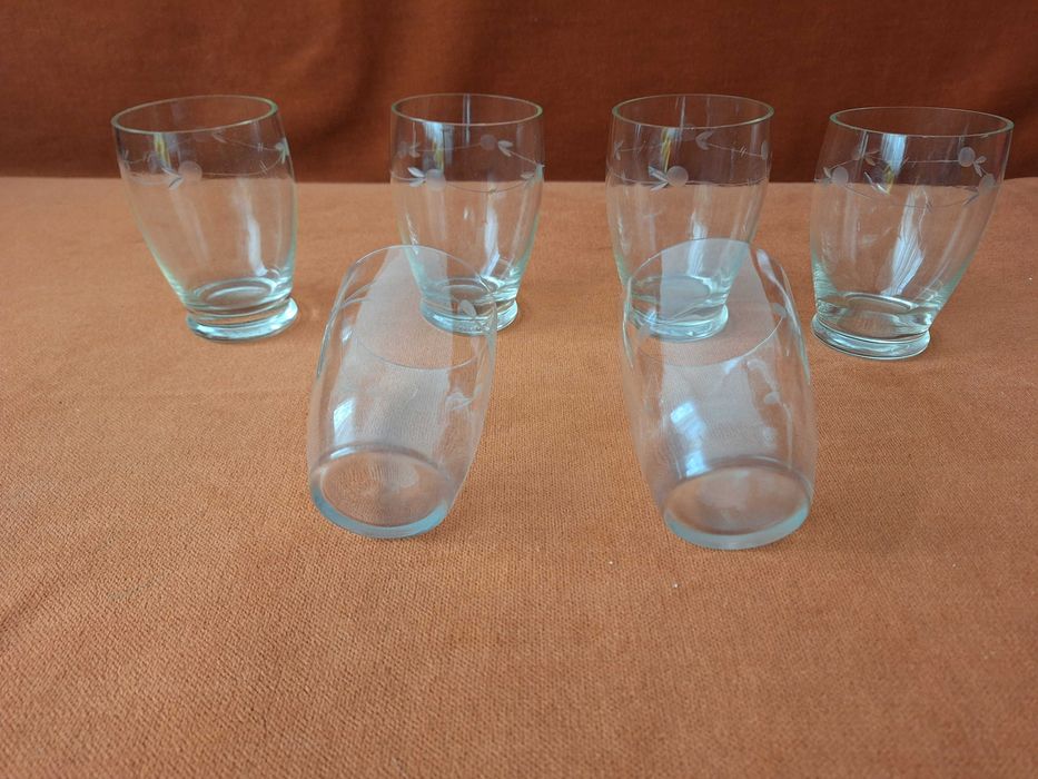 Set de 6 pahare pentru vin / apa, vechi / vintage