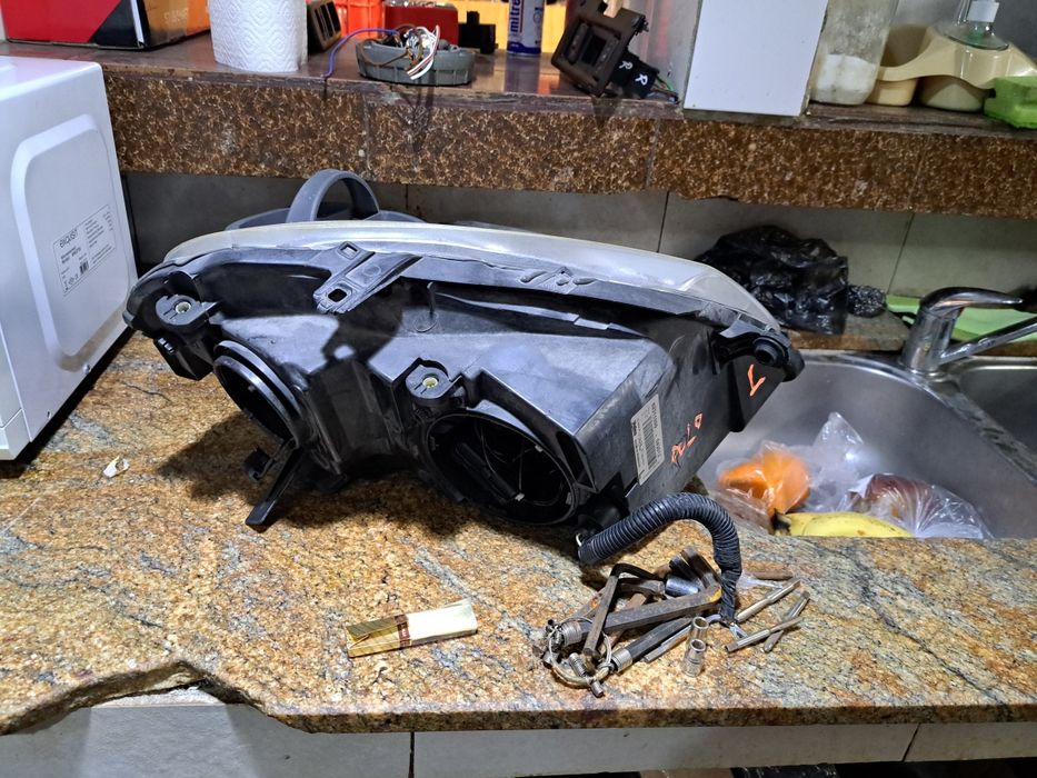 Оригинален фар Vw Polo ляв 05/09 9N2