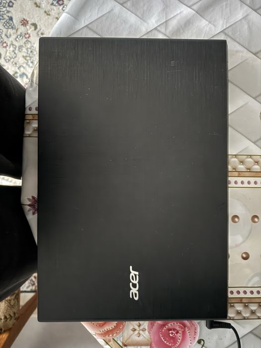 Продам ноутбук на запчасти