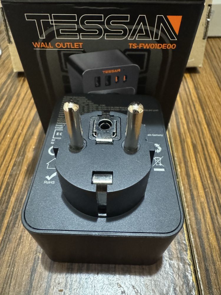 TESSAN 5 в 1 адаптер за пътуване с 2 USB C и 2 USB A 30W
