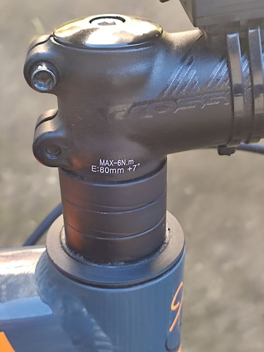 Планински велосипед 29 "