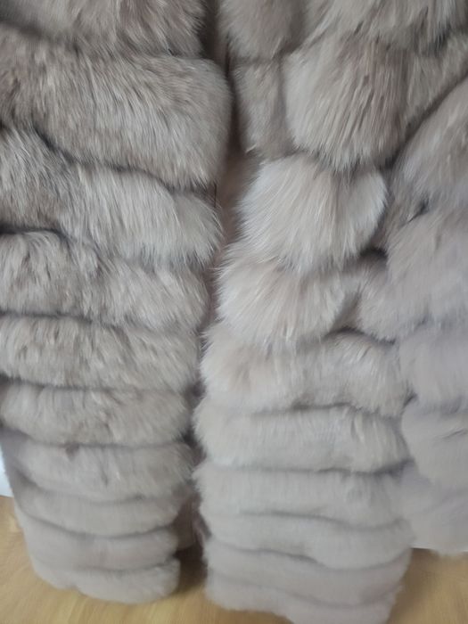 Blana naturala dama,S-M,bej,noua, maneci si partea de jos detasabile