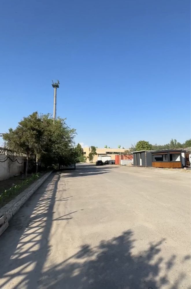 Продается производственная территория в Яшнабадском районе!