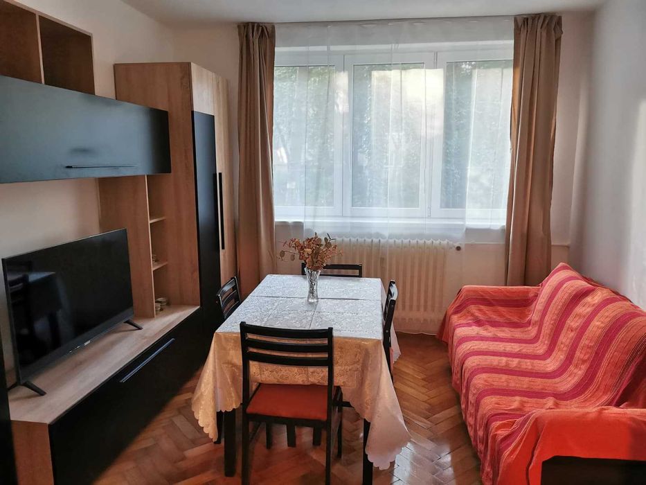 Apartament 2 camere de închiriat, zonă centrală