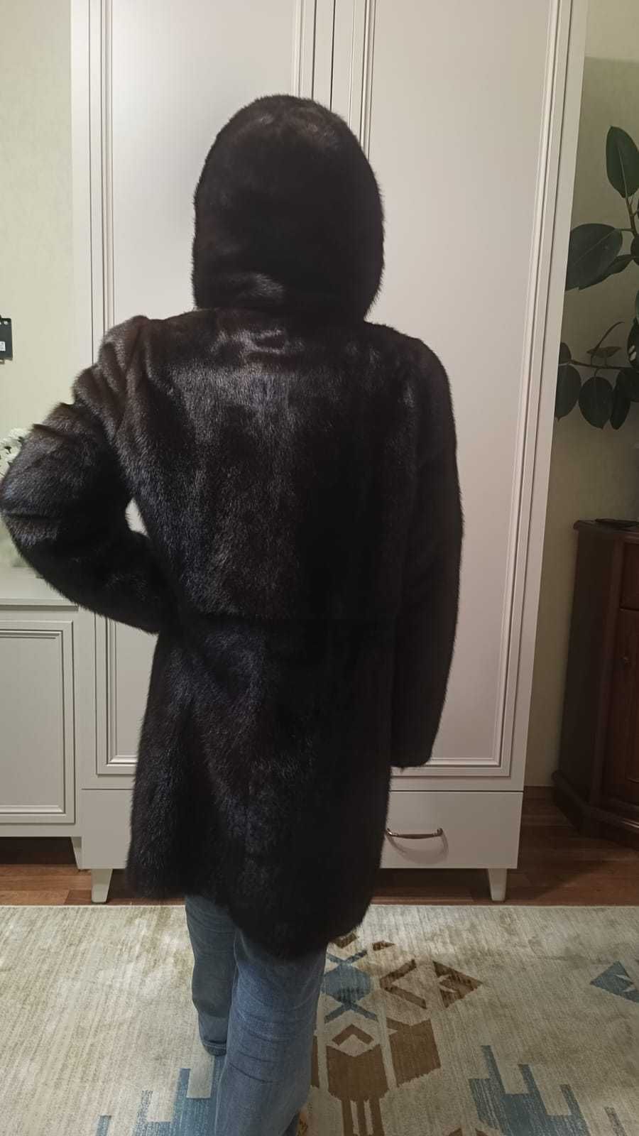 Продам натуральную норковую шубу