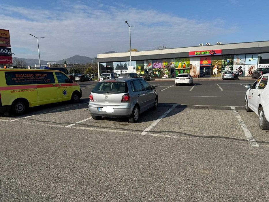 VW Polo  - 1.2 benzina 2006 4 usi - Aer Conditionat - 145000 KM