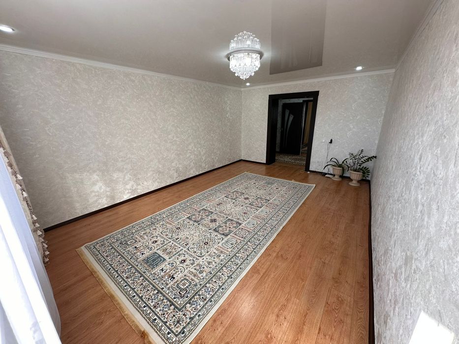 Продаётся дом в частном секторе.