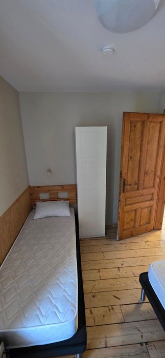 Етаж от къща под наем в Център