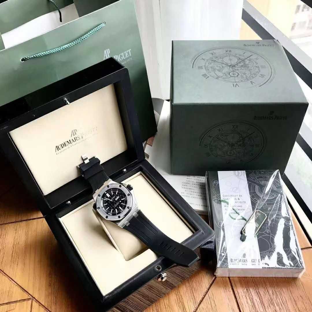 Кутия часовник Rolex, Hub lot, Nardin , Ap , patek , om ega