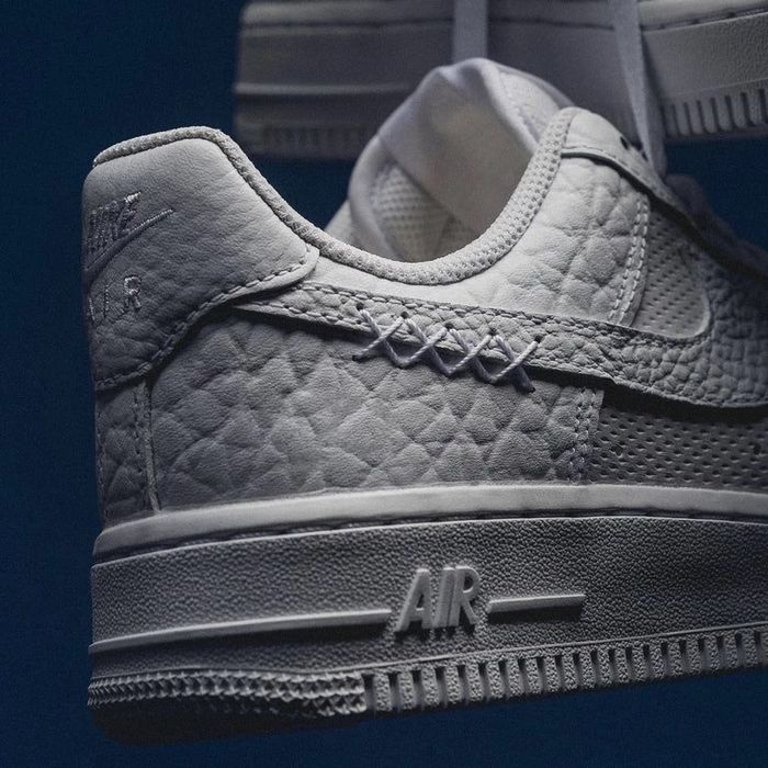 Оригинални дамски маратонки Nike Air Force 1,07, размер 38,5