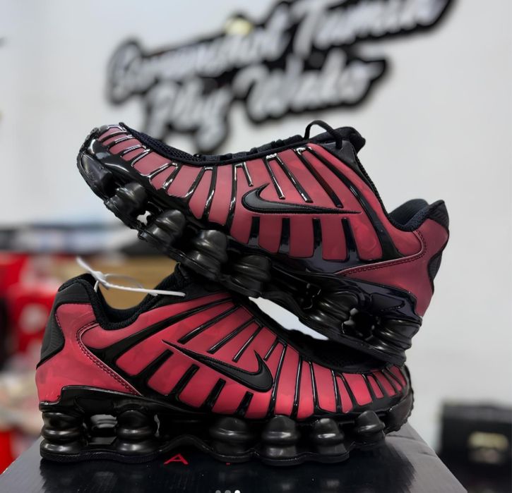 Nike Shox TL Black & Red Thermoreactive мъжки маратонки