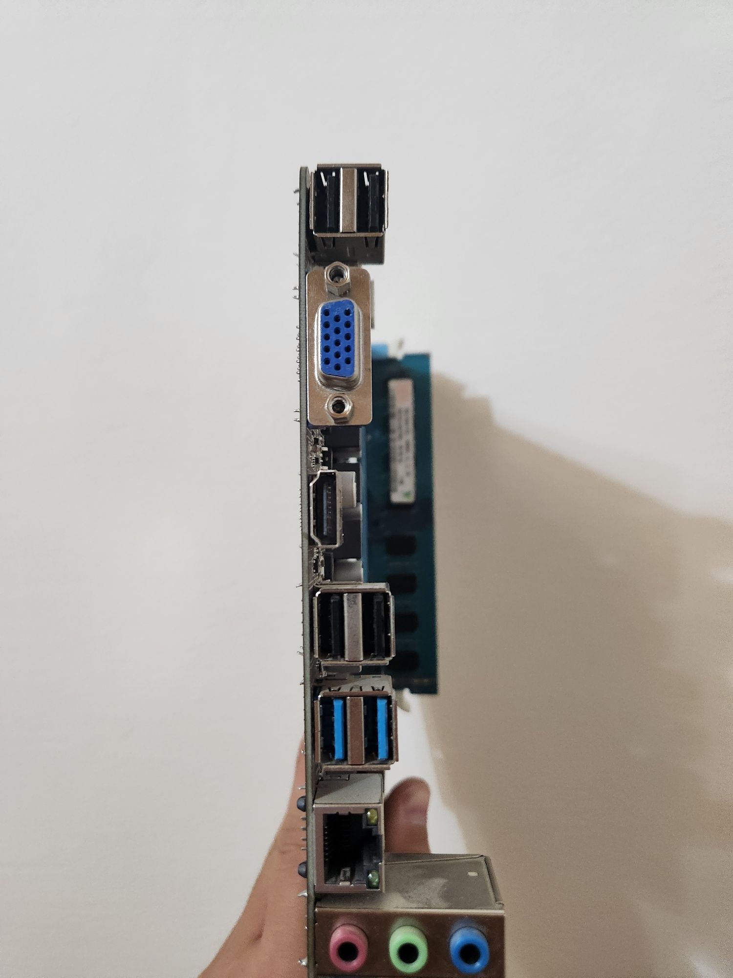 H81 esonic + intel pentium g3240