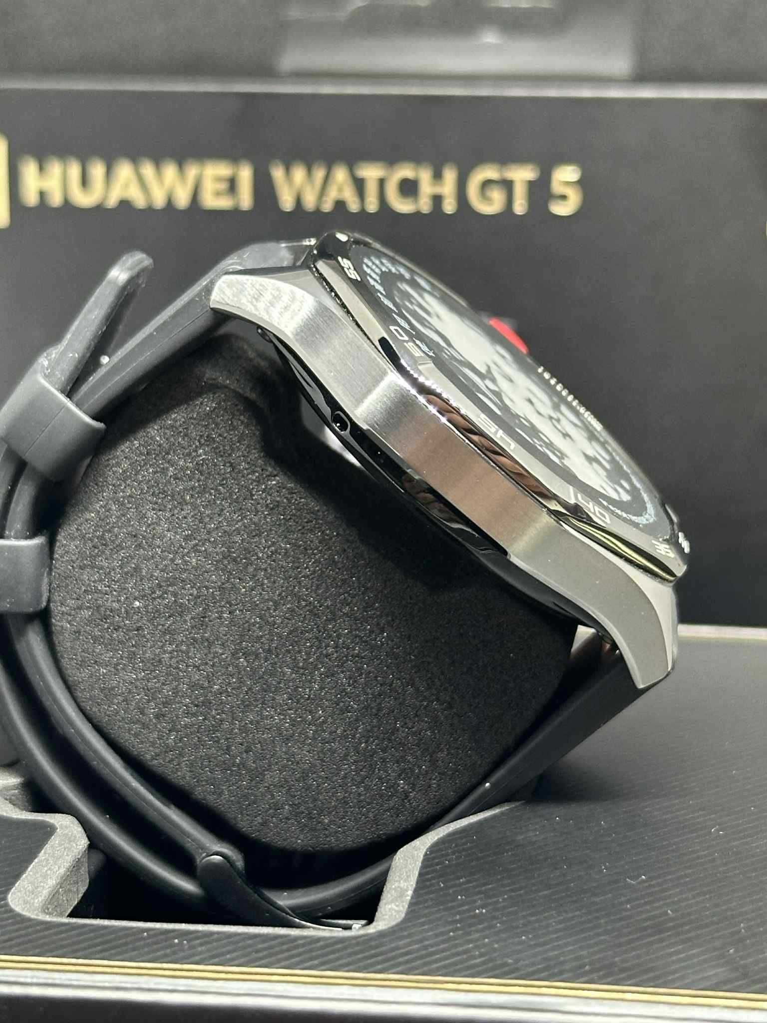 Смарт часовник Huawei Watch GT 5 / Гаранция / Перфектен