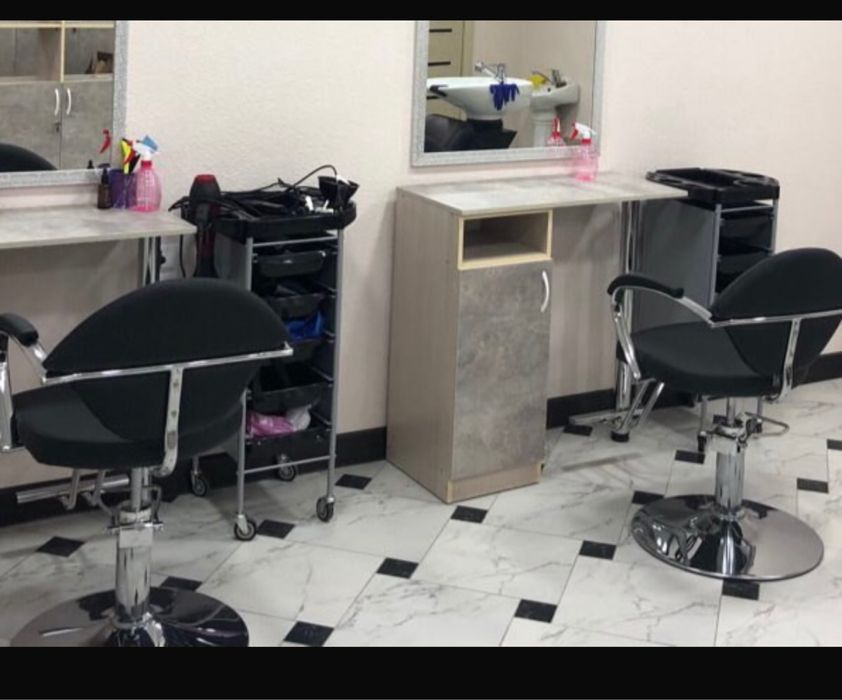 Кресло в парикмакерскую