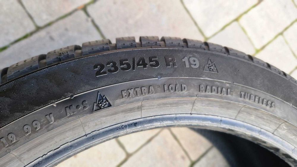 Anvelope iarna 235 45 R 19 Continental