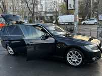 BMW E91 320d automat