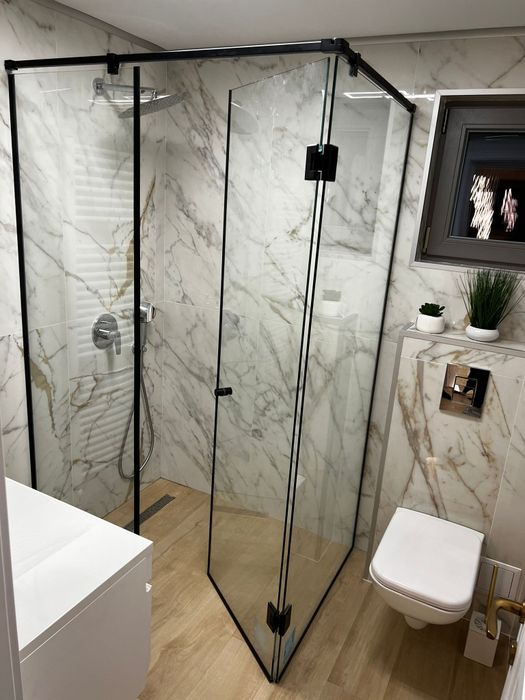 Paravane și cabine de duș, balustrade sticlă, terase – executăm la co