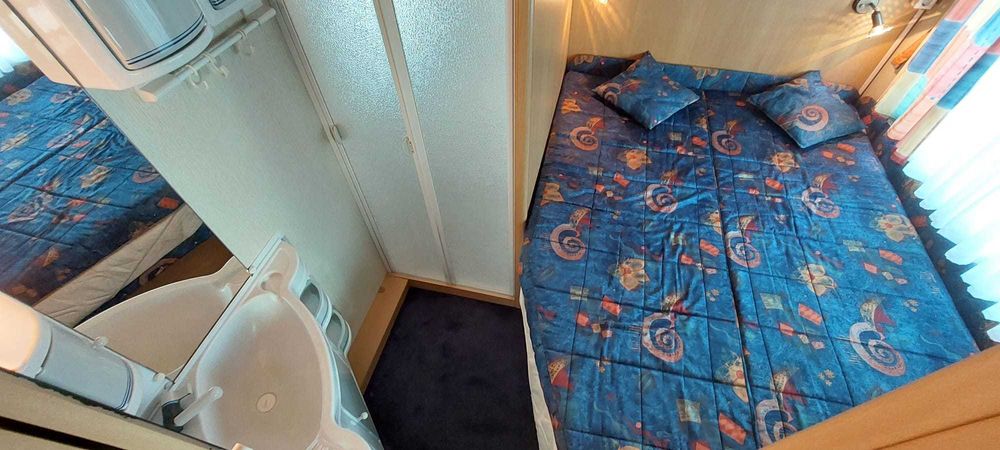 Rulota ADRIA502 cu pat matrimonial, boiler,dus, avem 18 rulote in stoc
