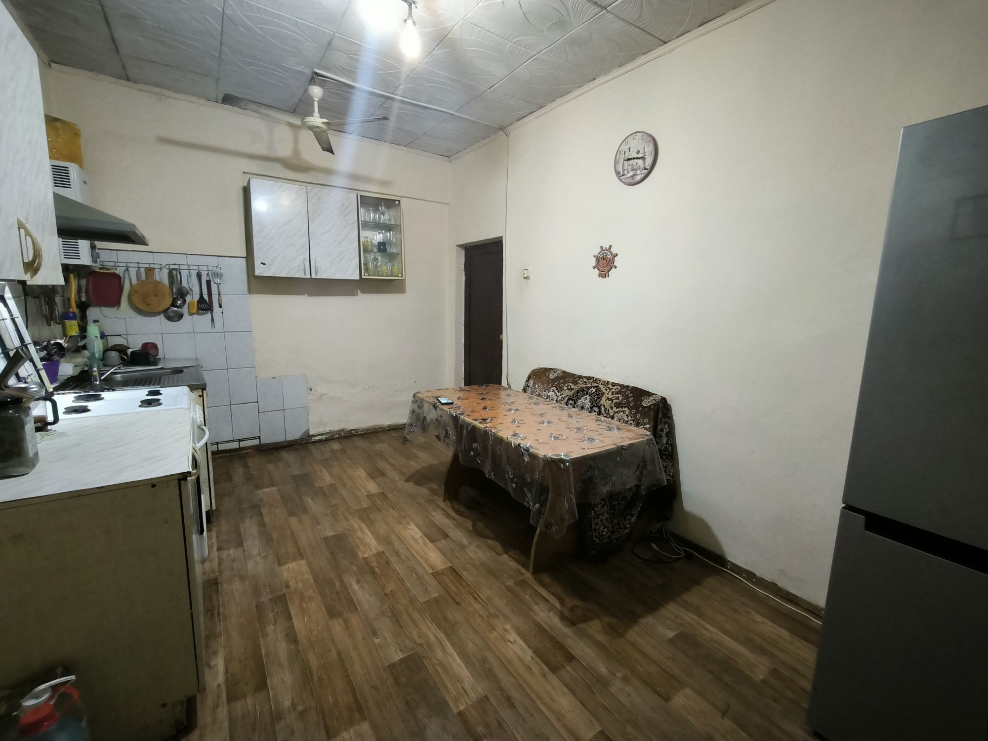 Продаю дом в районе ТРЦ Максима