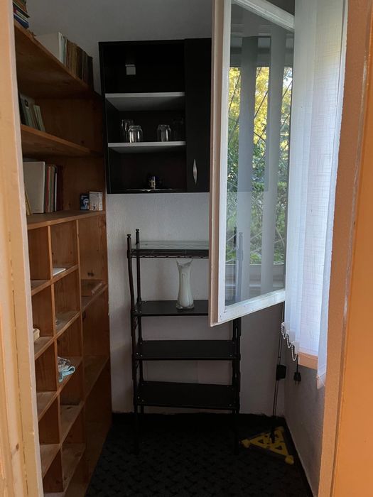 Vand garsoniera/spatiu birou -zona centrală